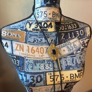 Vintage America Black and Gold Necklace